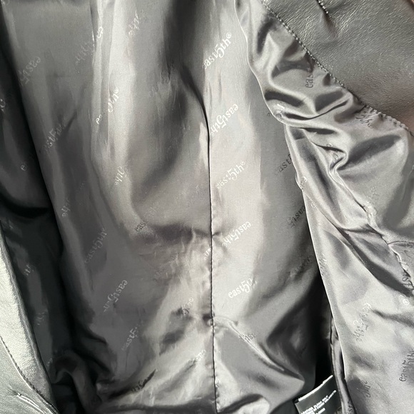 Women’s leather jacket by East 5th 3 button size petite medium - Picture 7 of 12